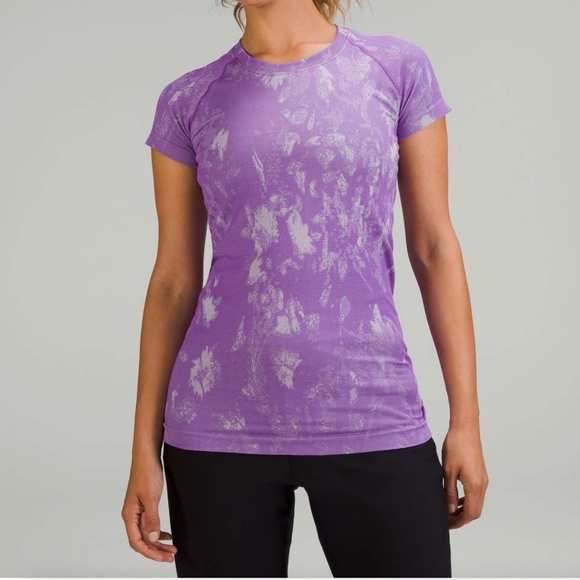 Lululemon Swiftly Tech Short Sleeve Shirt 2.0, Shadow Bloom - Picture 1 of 5
